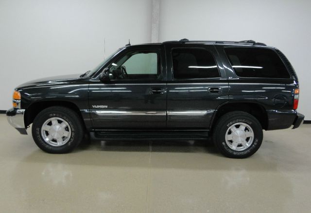 2004 GMC Yukon Ram 3500 Diesel 2-WD