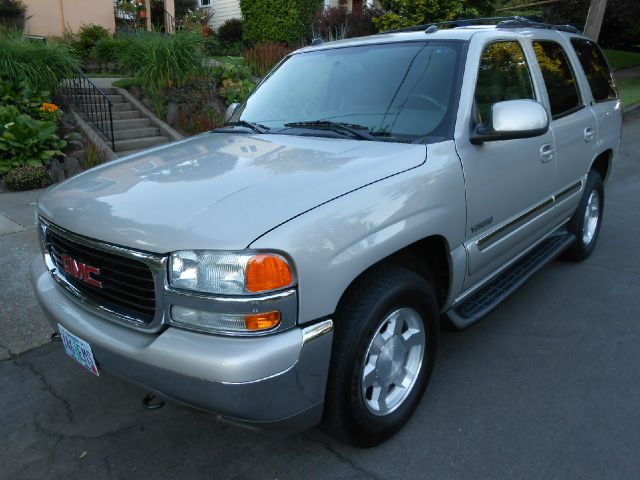 2004 GMC Yukon Ram 3500 Diesel 2-WD