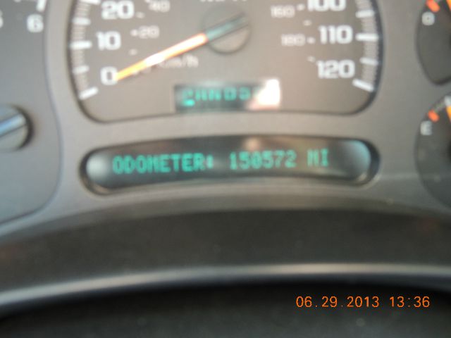 2004 GMC Yukon Ram 3500 Diesel 2-WD