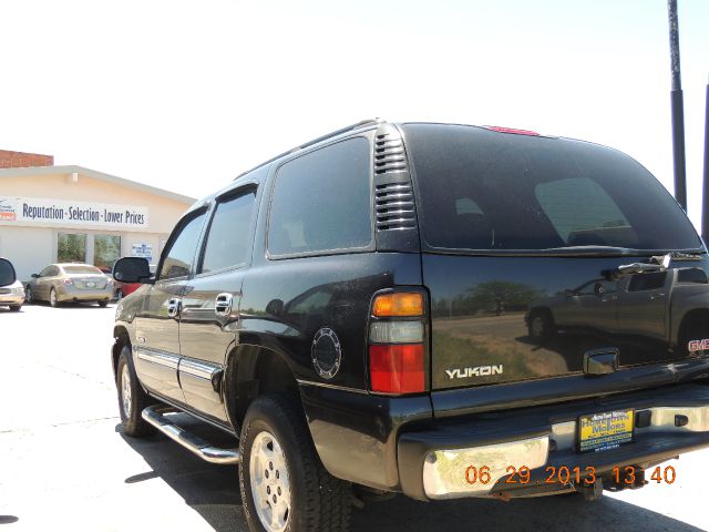 2004 GMC Yukon Ram 3500 Diesel 2-WD