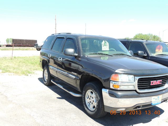 2004 GMC Yukon Ram 3500 Diesel 2-WD