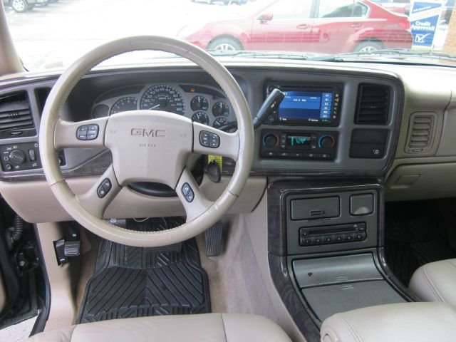 2004 GMC Yukon S. Duty Xlcrew Cab 12stake