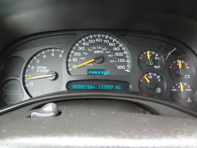 2004 GMC Yukon Wagon SE