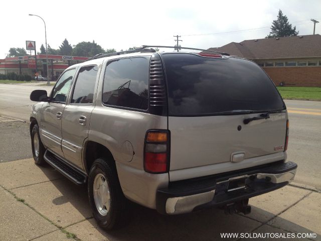 2004 GMC Yukon Ram 3500 Diesel 2-WD