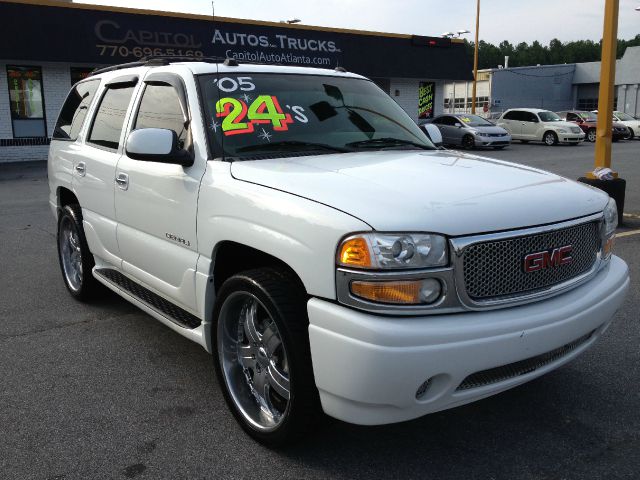 2005 GMC Yukon Base