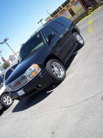 2005 GMC Yukon Base
