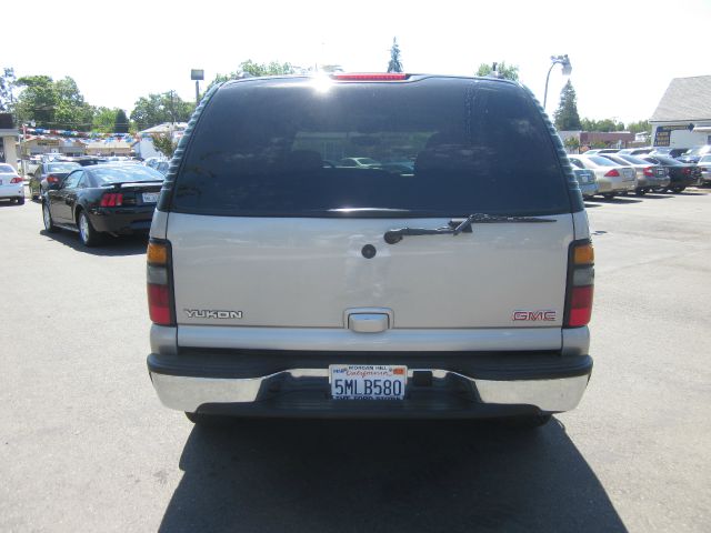 2005 GMC Yukon 4wd