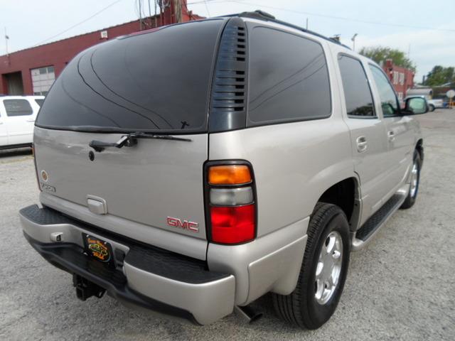 2005 GMC Yukon EX Sedan 4D