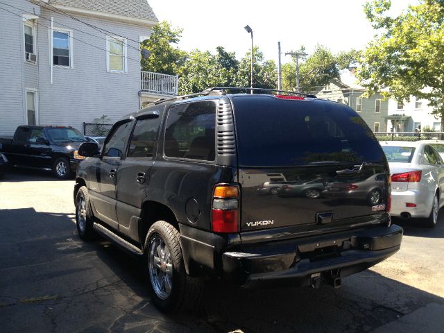 2005 GMC Yukon Base