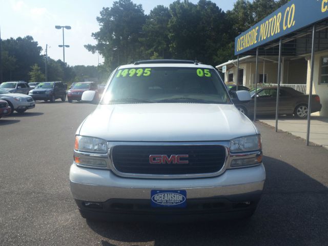 2005 GMC Yukon Ram 3500 Diesel 2-WD