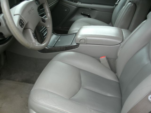 2005 GMC Yukon Base