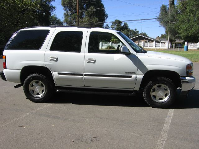 2005 GMC Yukon Ram 3500 Diesel 2-WD