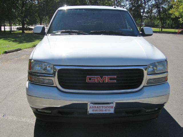 2005 GMC Yukon Ram 3500 Diesel 2-WD