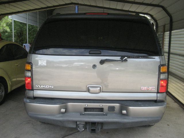 2005 GMC Yukon Base