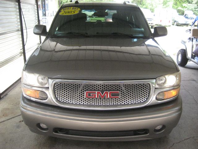 2005 GMC Yukon Base