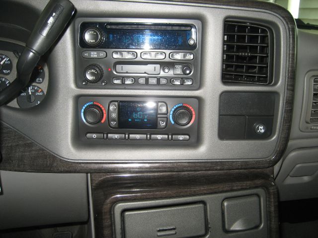 2005 GMC Yukon Base