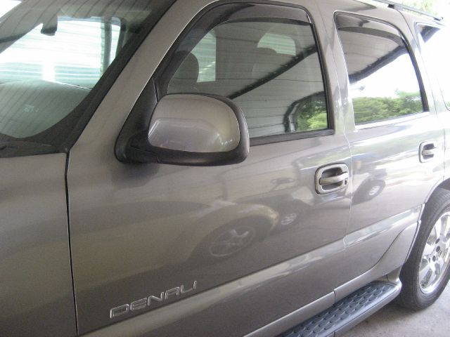 2005 GMC Yukon Base