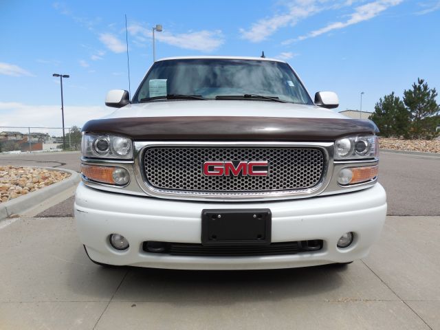2006 GMC Yukon EX - DUAL Power Doors
