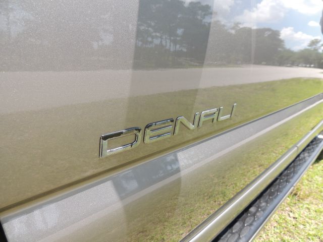 2006 GMC Yukon Quattro 3.0 Convertible