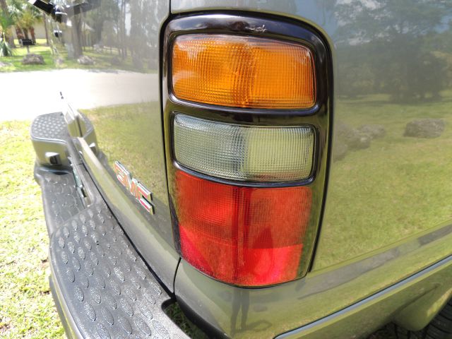 2006 GMC Yukon Quattro 3.0 Convertible