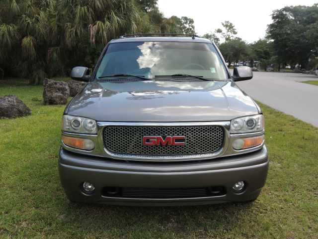 2006 GMC Yukon Quattro 3.0 Convertible