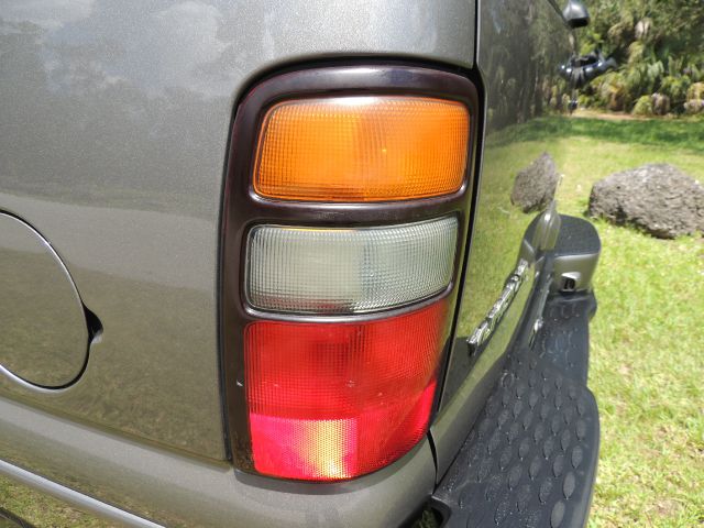 2006 GMC Yukon Quattro 3.0 Convertible