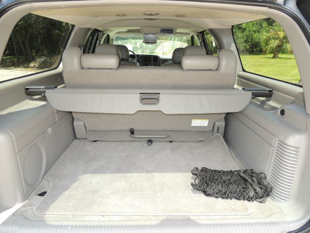 2006 GMC Yukon Quattro 3.0 Convertible