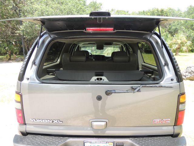 2006 GMC Yukon Quattro 3.0 Convertible