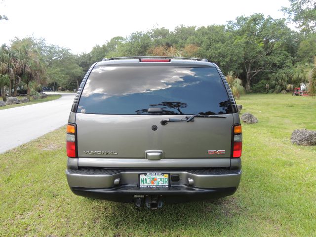 2006 GMC Yukon Quattro 3.0 Convertible