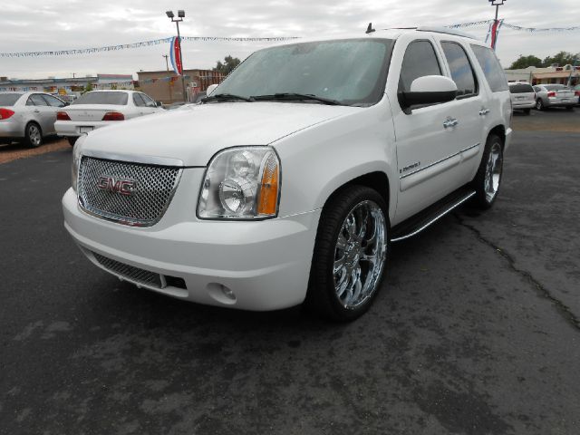 2007 GMC Yukon EX - DUAL Power Doors