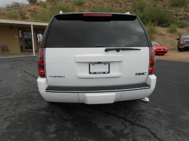 2007 GMC Yukon EX - DUAL Power Doors