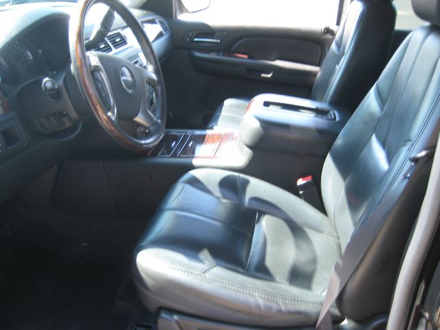 2007 GMC Yukon EX - DUAL Power Doors