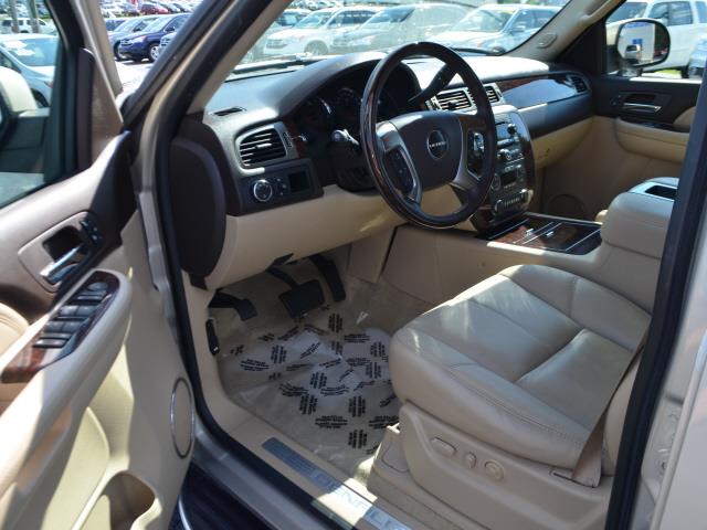 2007 GMC Yukon EX Sedan 4D