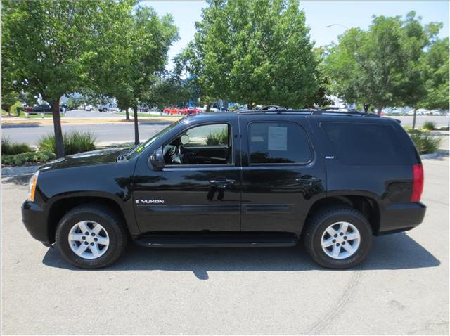 2007 GMC Yukon 4DR WGN I4 LX