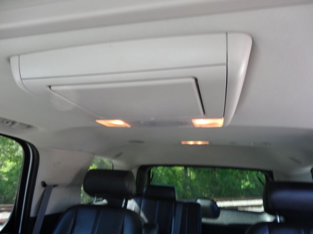 2007 GMC Yukon Ram 3500 Diesel 2-WD