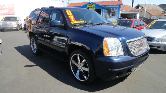 2007 GMC Yukon GXP