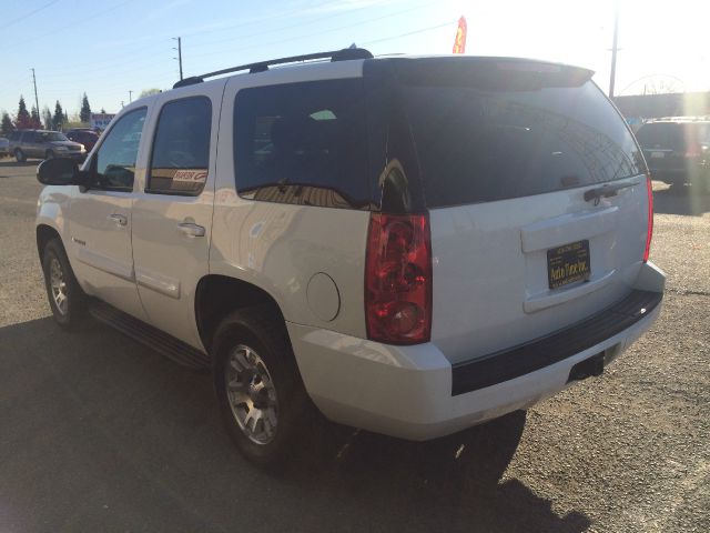 2007 GMC Yukon 4dr 4.6L Eddie Bauer