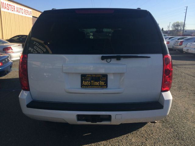 2007 GMC Yukon 4dr 4.6L Eddie Bauer