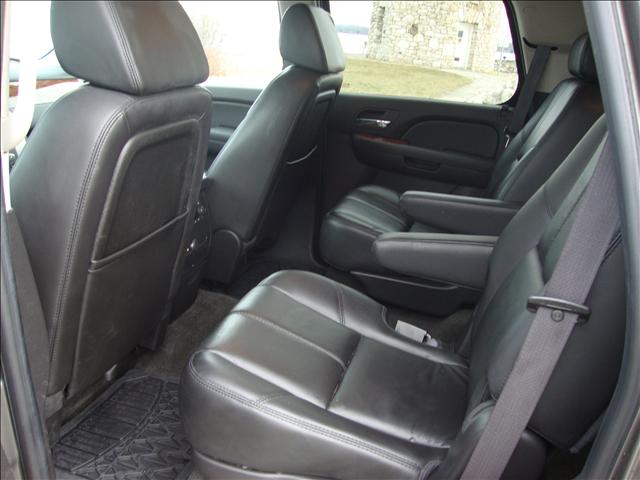 2007 GMC Yukon 2.4L I-4 LX