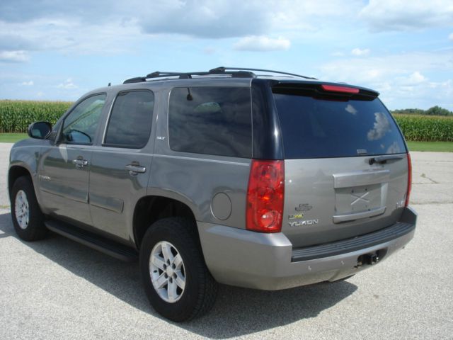 2007 GMC Yukon Wagon SE
