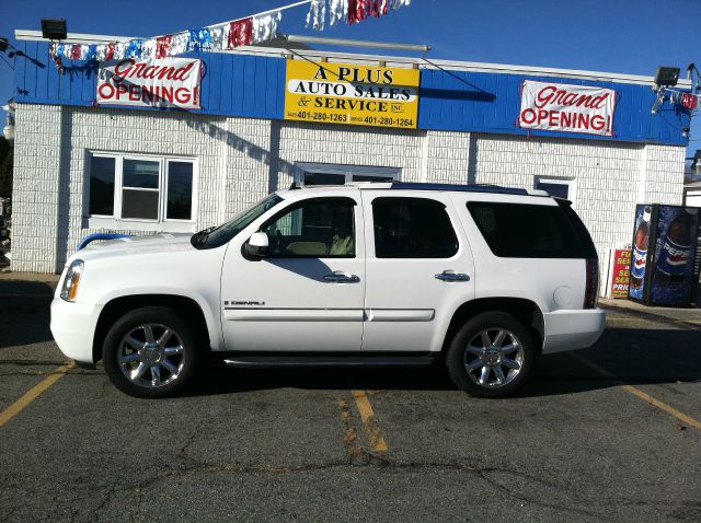 2007 GMC Yukon EX - DUAL Power Doors