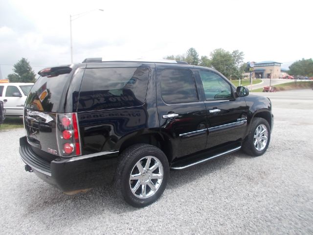 2008 GMC Yukon EX - DUAL Power Doors