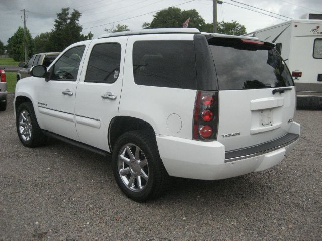 2008 GMC Yukon EX - DUAL Power Doors