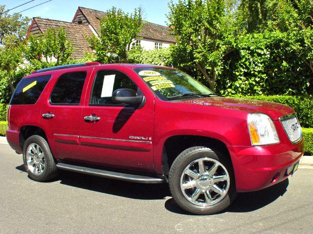 2008 GMC Yukon EX - DUAL Power Doors