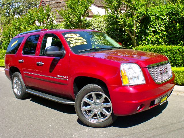2008 GMC Yukon EX - DUAL Power Doors