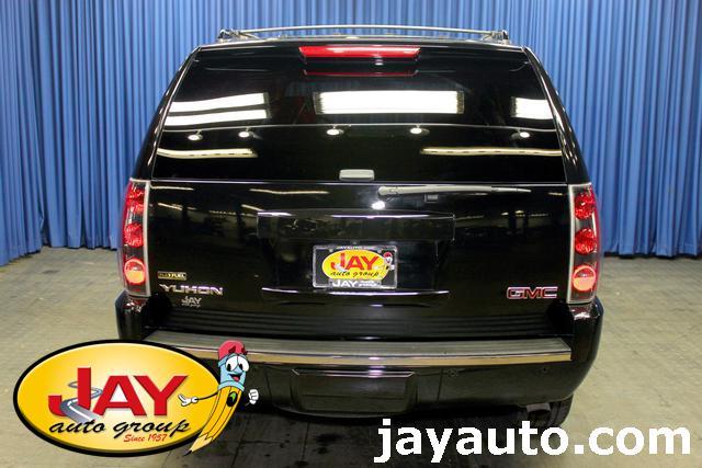 2009 GMC Yukon EX Sedan 4D