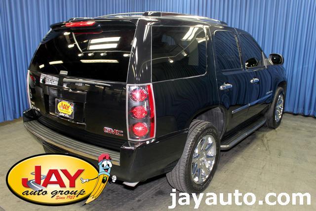 2009 GMC Yukon EX Sedan 4D
