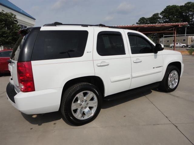 2009 GMC Yukon LX Wagon 4D