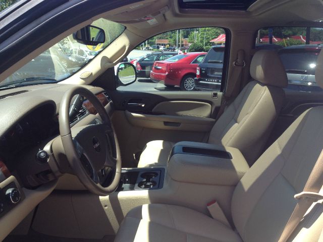 2009 GMC Yukon 4.2L LTHR Hseats XM