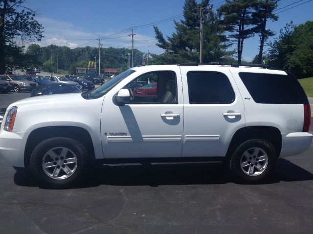 2009 GMC Yukon 4.2L LTHR Hseats XM